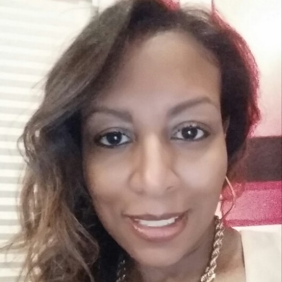 Meet your Posher, Naundra - Picture 1 of 1